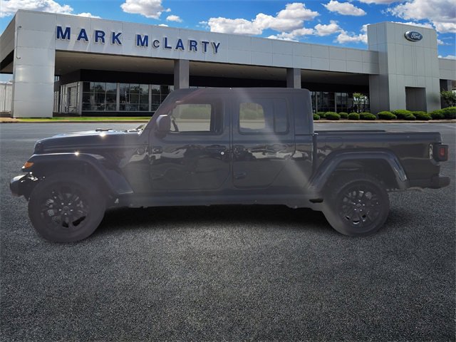 Used 2025 Jeep Gladiator Sport video 2