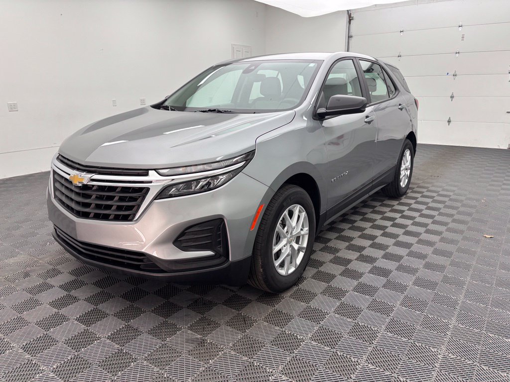 Used 2024 Chevrolet Equinox LS FWD image 11