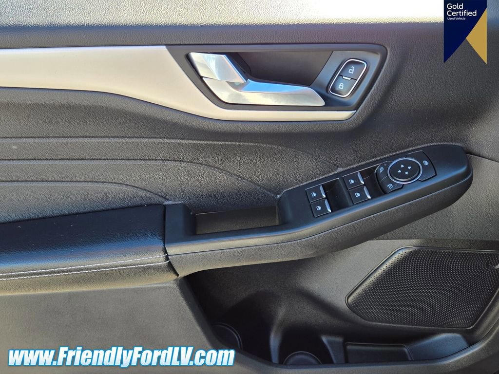 Certified 2022 Ford Escape SEL image 17