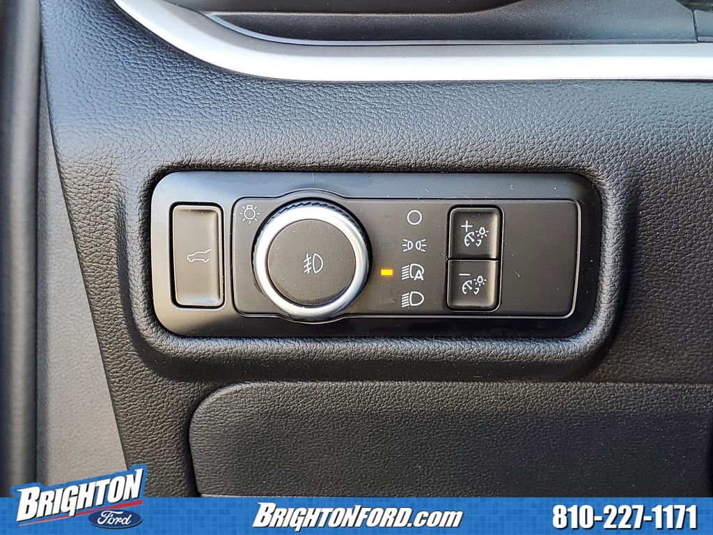 Certified 2023 Ford Explorer XLT w/ Equipment Group 202A image 18