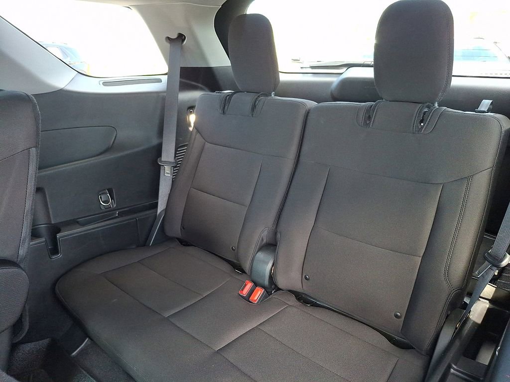 Certified 2020 Ford Explorer XLT w/ Comfort Package AWD/4WD image 11