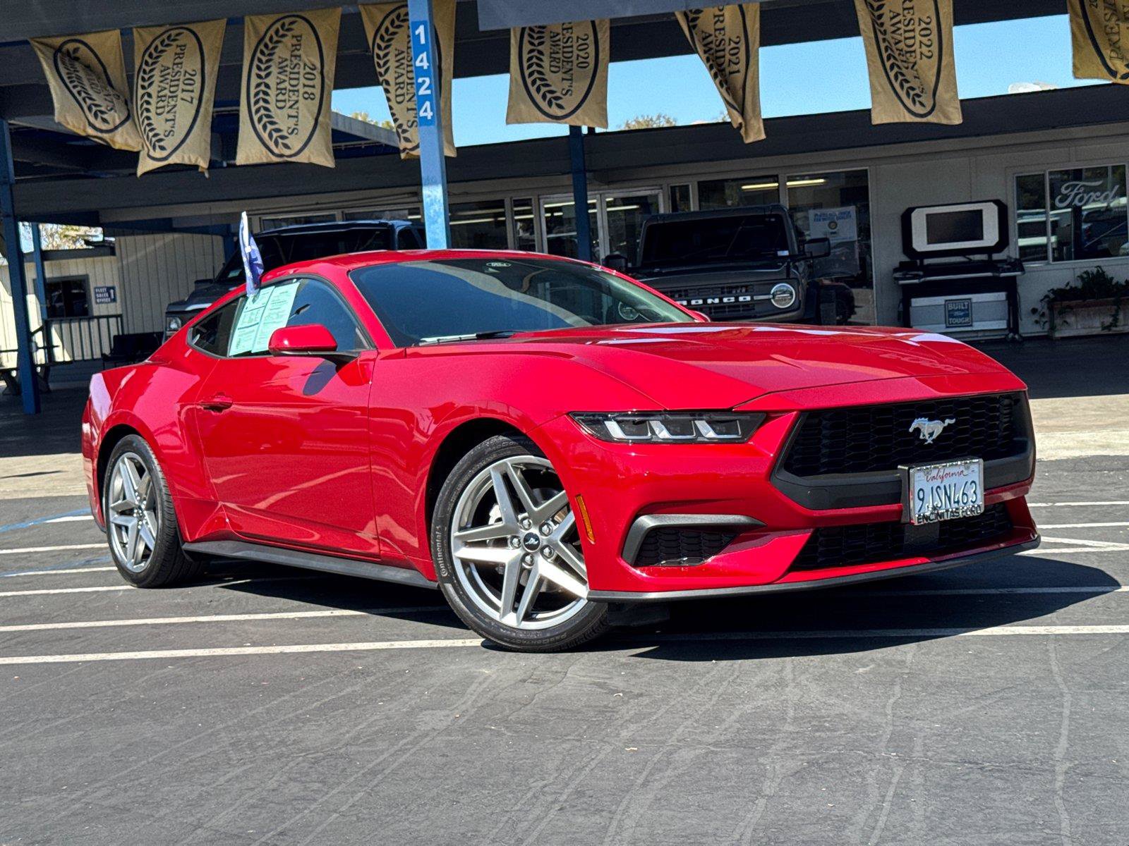 Certified 2024 Ford Mustang Coupe RWD image 2