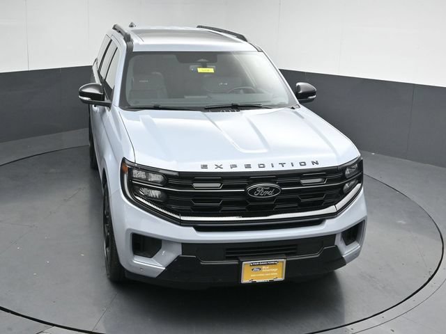 Certified 2026 Ford Expedition Platinum w/ Stealth Performance Package AWD/4WD image 48