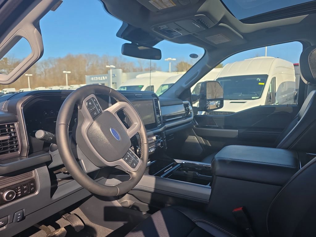 Certified 2025 Ford F250 Lariat w/ Lariat Ultimate Package image 33