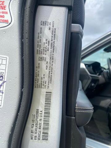 Used 2023 Jeep Grand Cherokee L Limited image 16