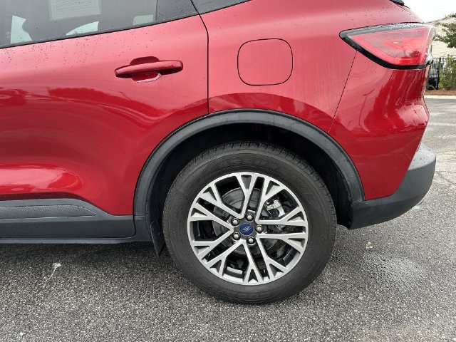 Certified 2020 Ford Escape SEL FWD image 10