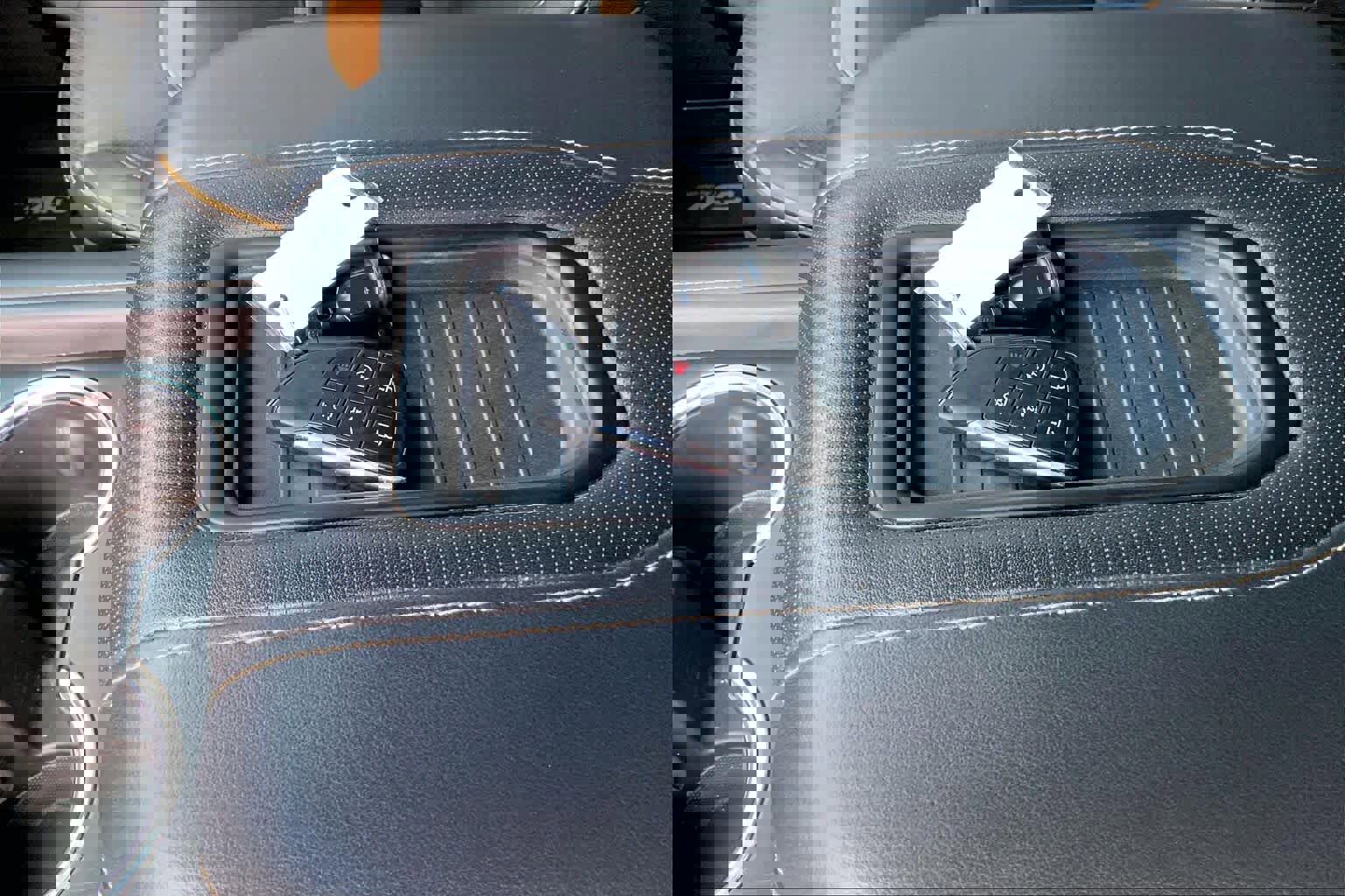 Used 2021 GMC Yukon AT4 w/ AT4 Premium Package image 14