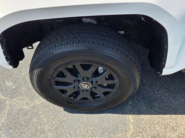 Used 2024 Toyota Tacoma SR5 w/ SR5 Upgrade Package image 10