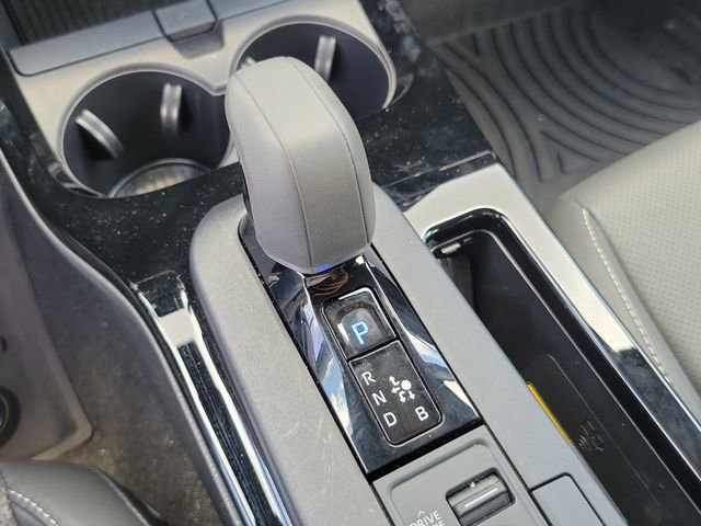Used 2025 Toyota Prius Limited FWD image 25