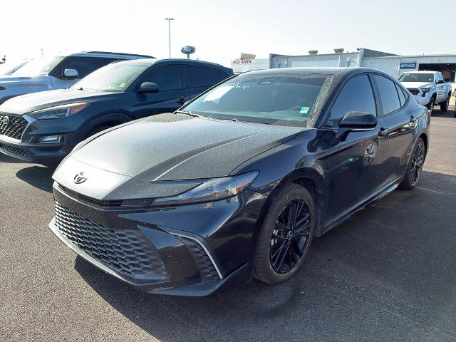 Used 2025 Toyota Camry SE w/ Multimedia Upgrade Package