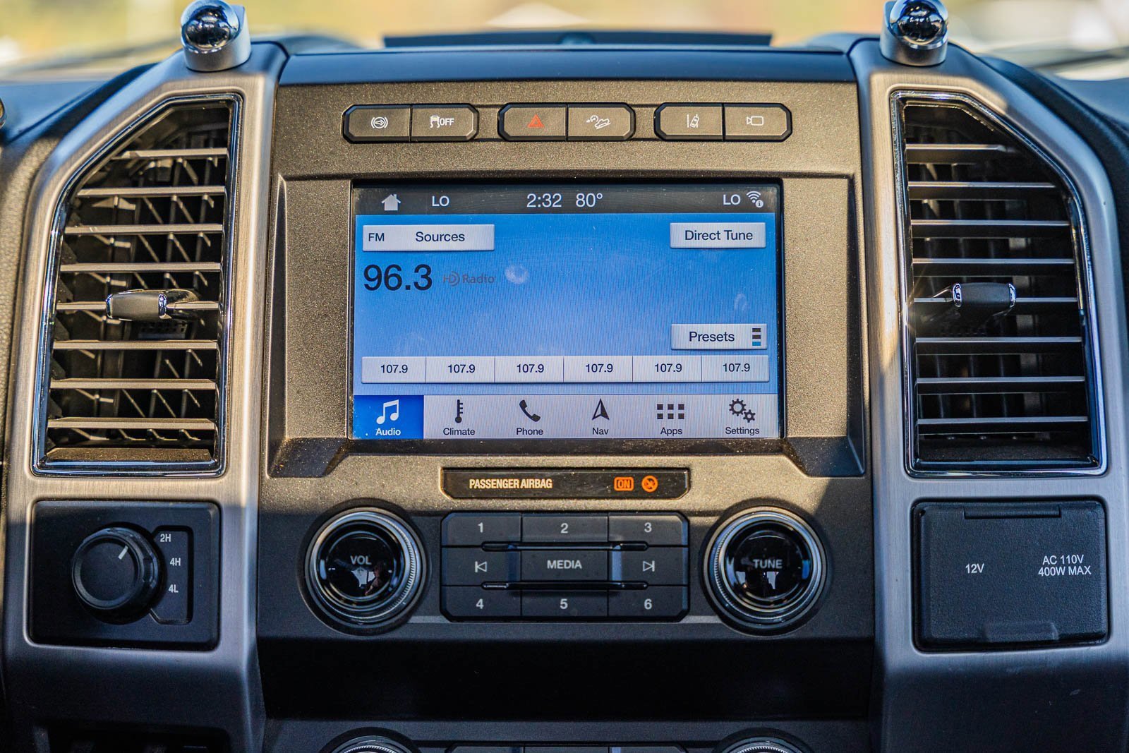 Certified 2019 Ford F450 Platinum w/ Platinum Ultimate Package image 36