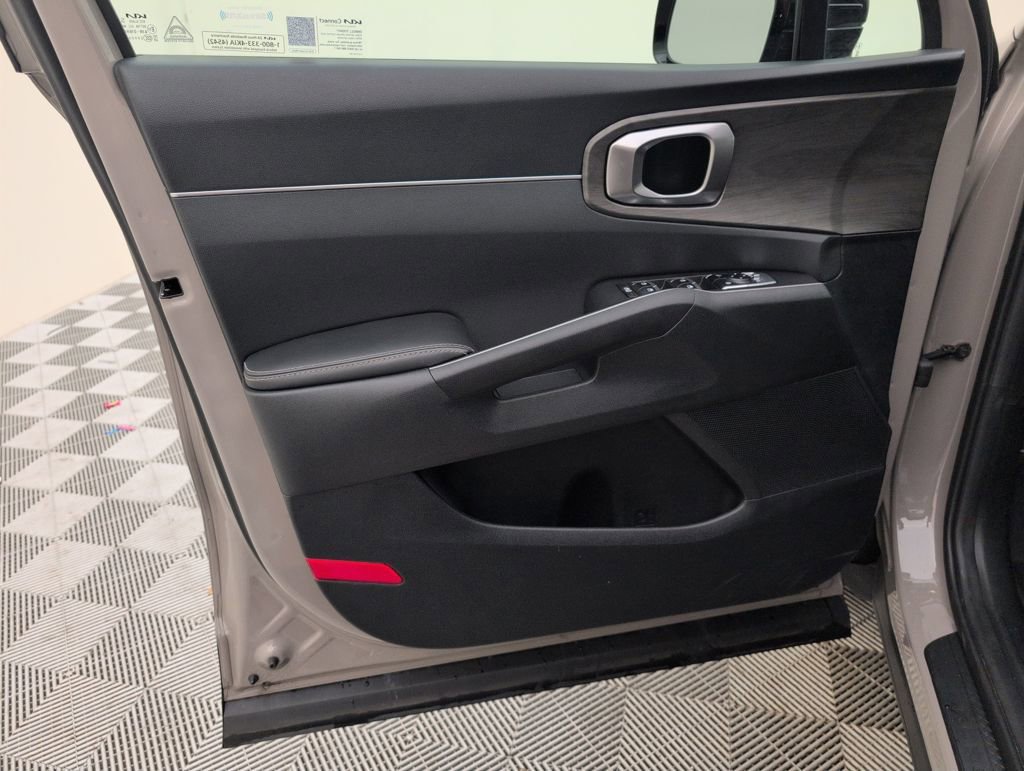 Used 2025 Kia Sorento X-Line EX image 42