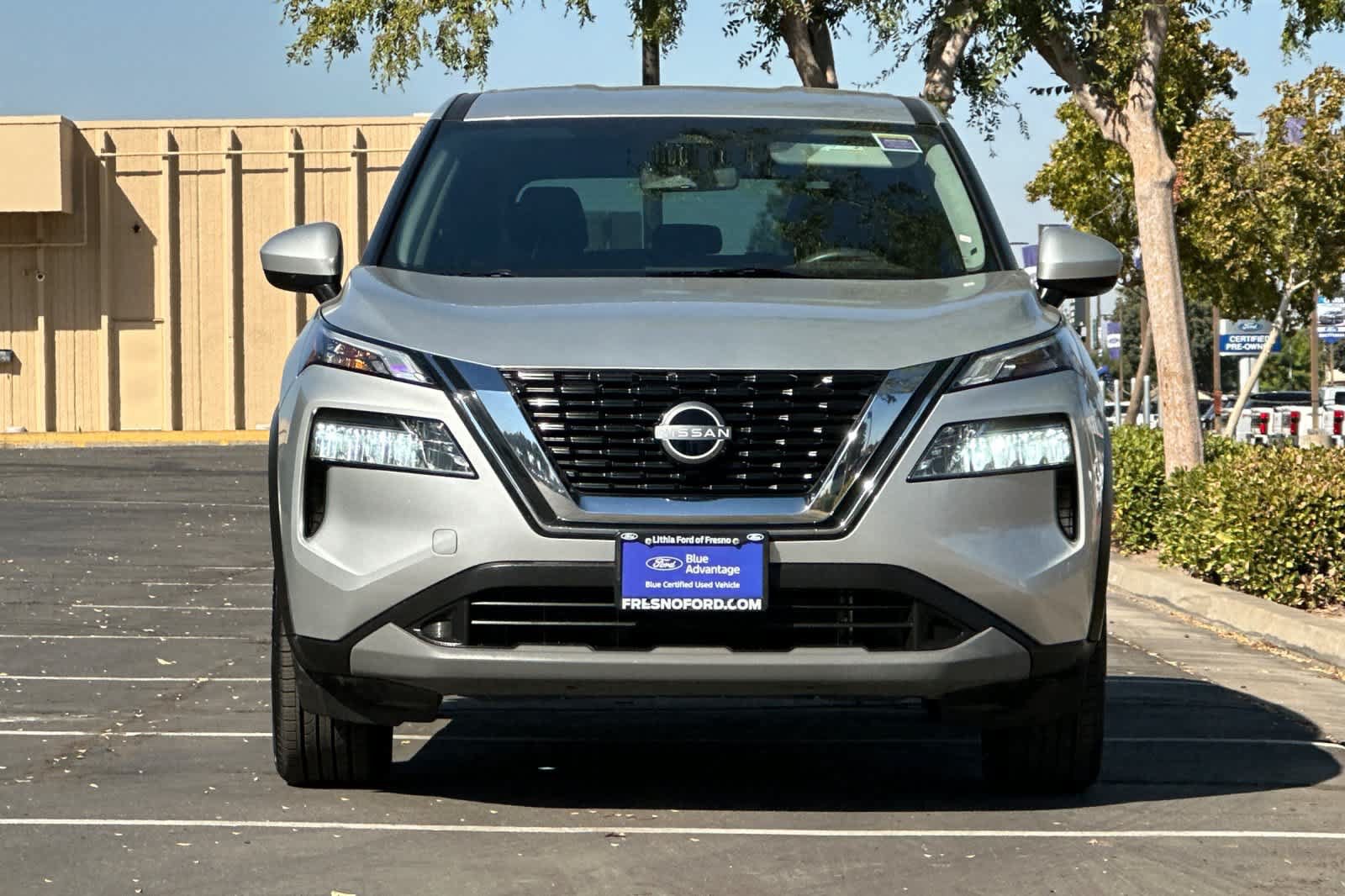 Used 2023 Nissan Rogue SV AWD/4WD image 11
