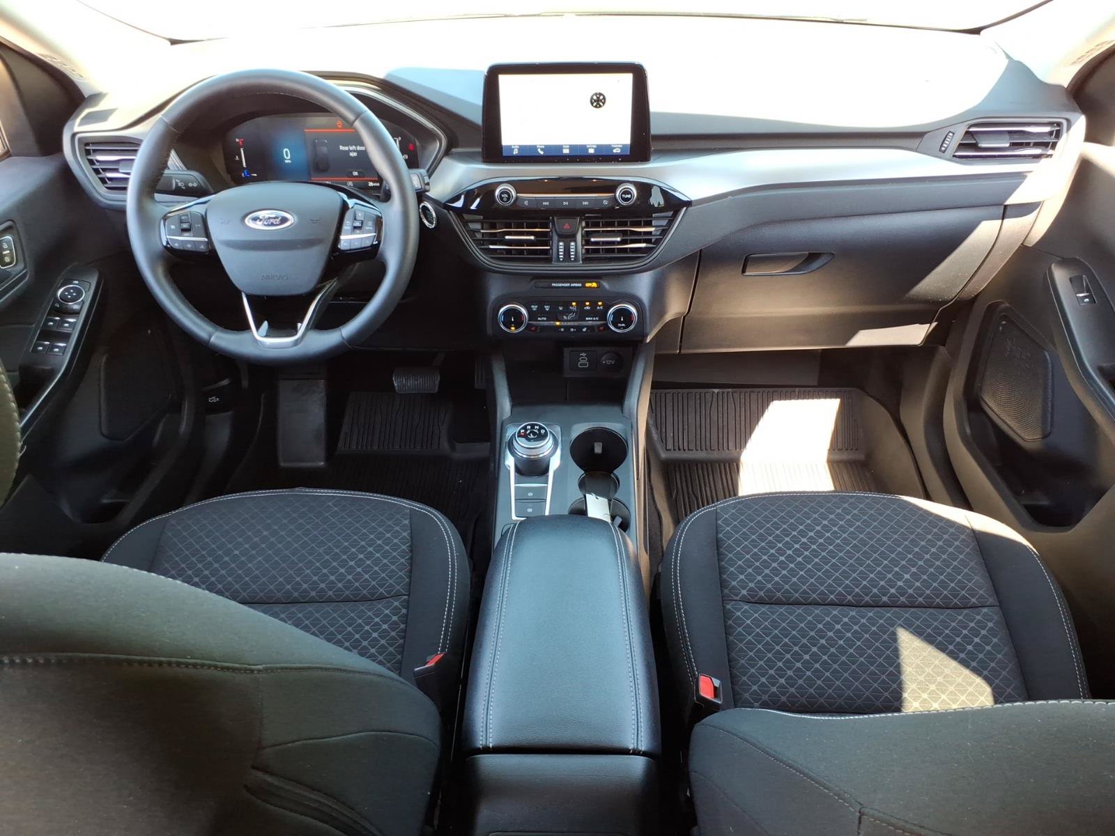 Certified 2024 Ford Escape Active AWD/4WD image 12