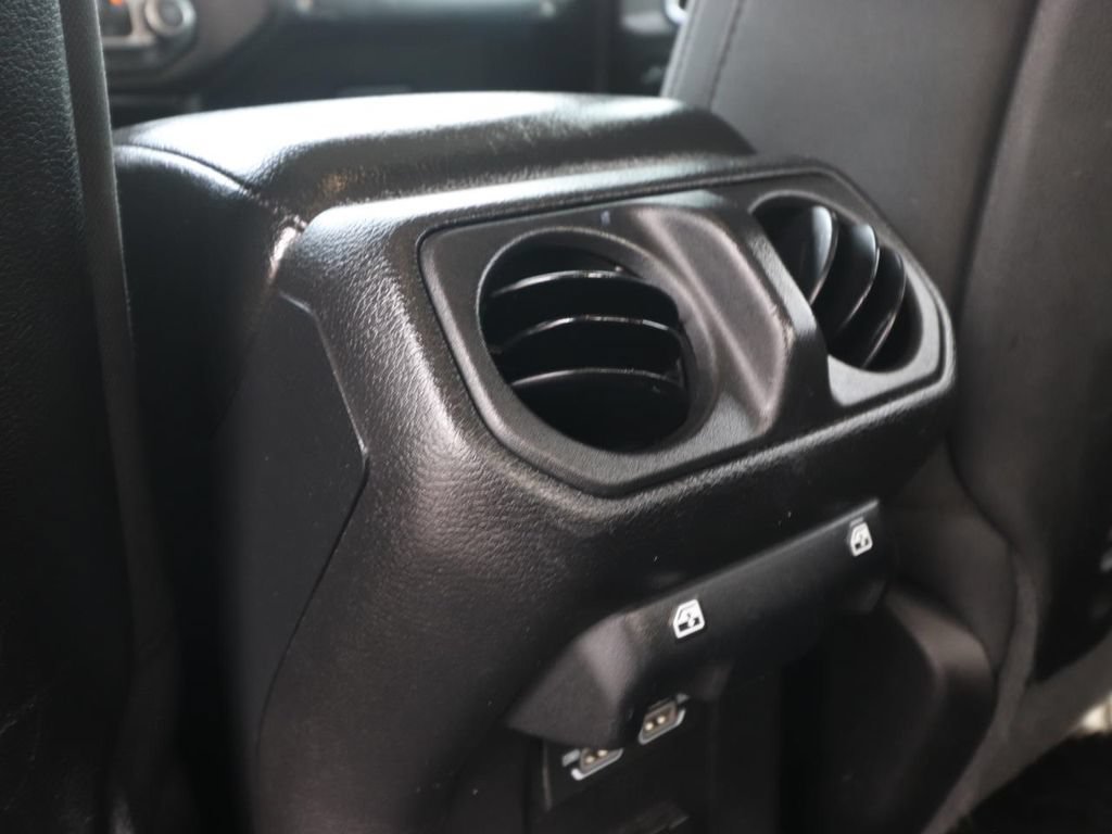 Used 2021 Jeep Gladiator Mojave w/ LED Lighting Group AWD/4WD image 12