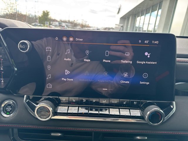 Used 2023 Chevrolet Colorado Z71 w/ Z71 Convenience Package 2 image 18