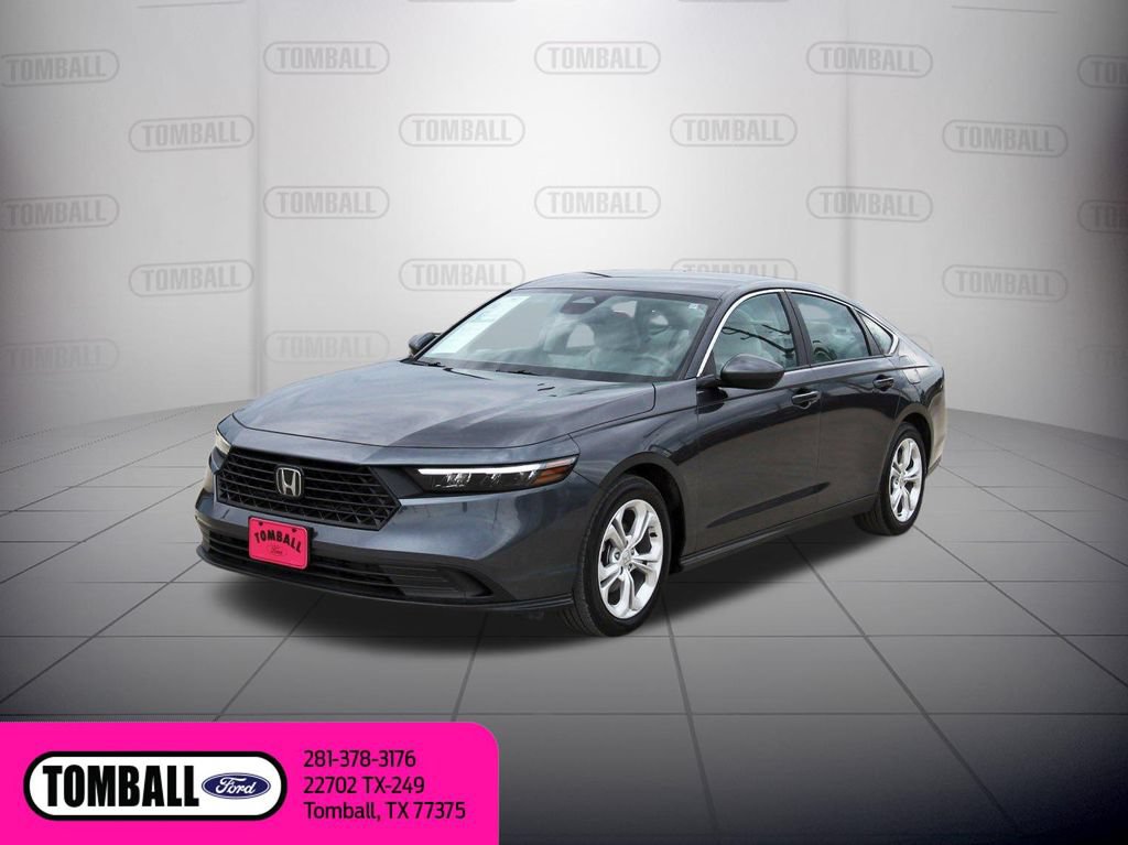 Used 2025 Honda Accord LX image 3