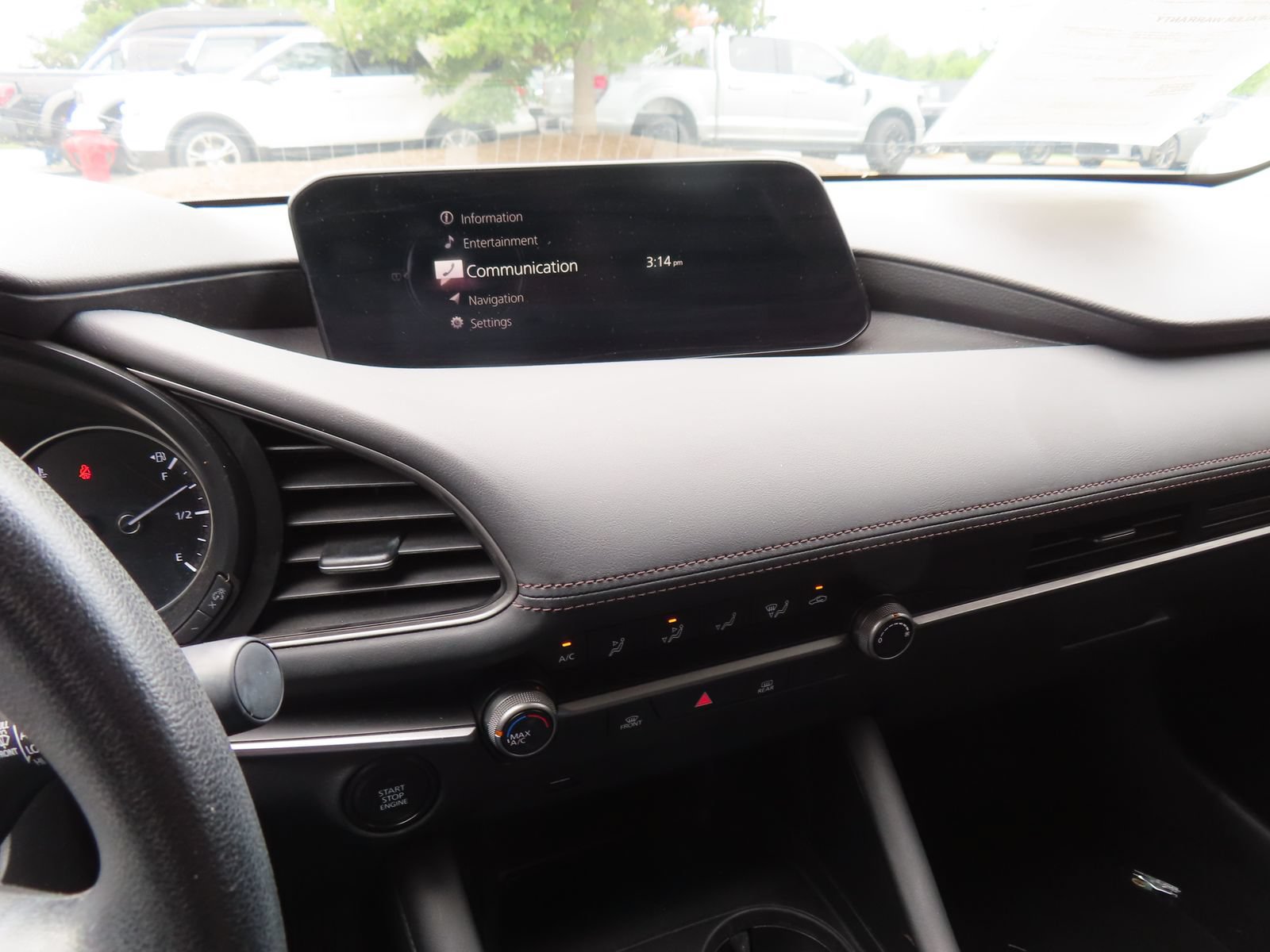 Used 2020 MAZDA MAZDA3 Sedan FWD image 27