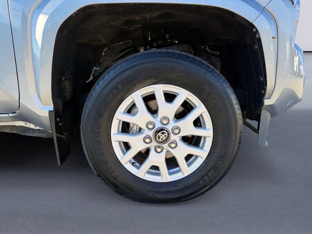 Used 2024 Toyota Tacoma SR5 AWD/4WD image 9