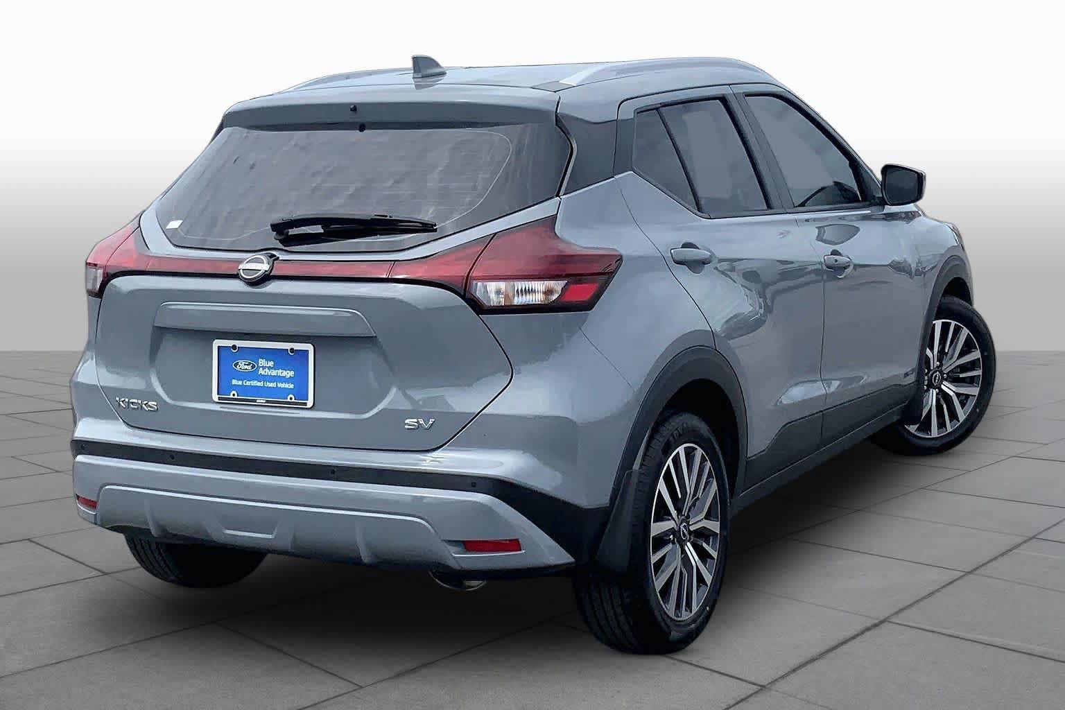 Used 2023 Nissan Kicks SV FWD image 13