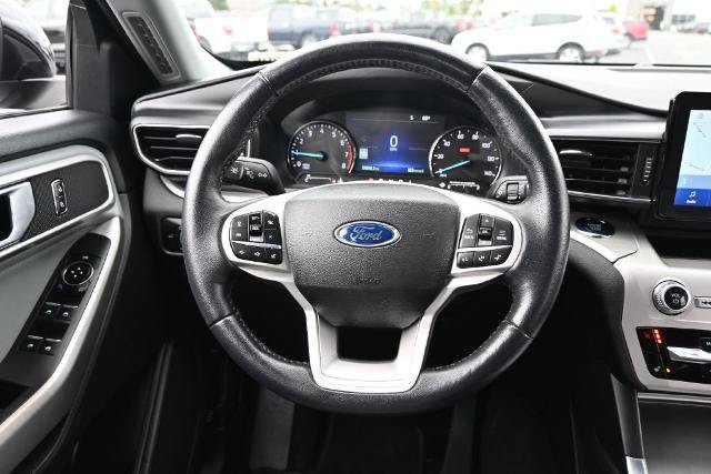Certified 2023 Ford Explorer XLT w/ Equipment Group 202A AWD/4WD image 32