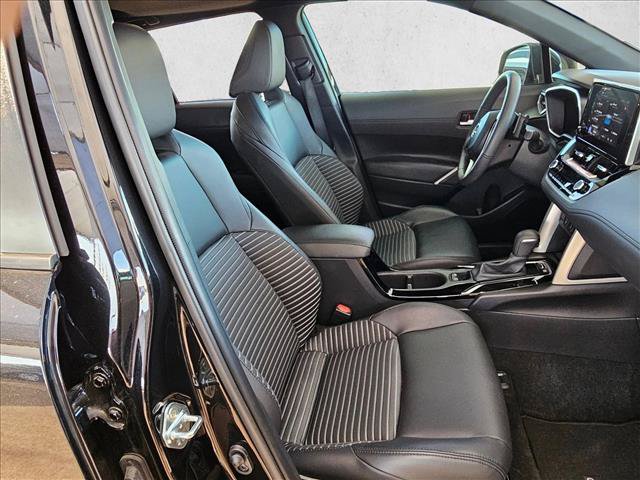 Used 2024 Toyota Corolla Cross AWD Hybrid w/ Convenience Package image 14