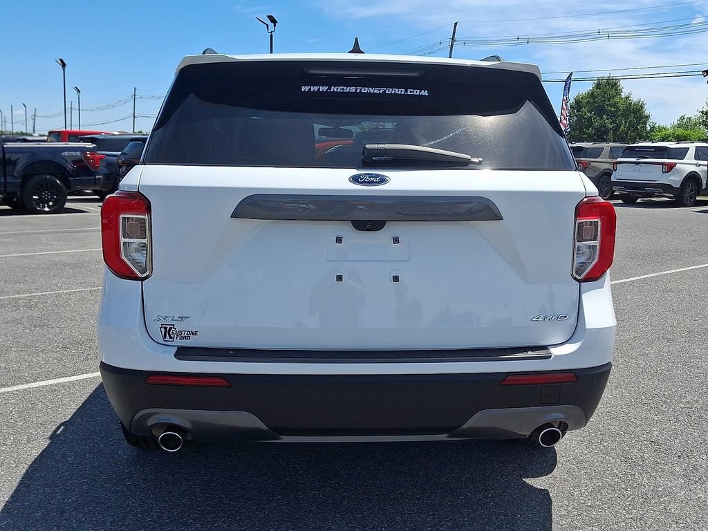 Certified 2021 Ford Explorer XLT w/ Equipment Group 202A AWD/4WD image 5