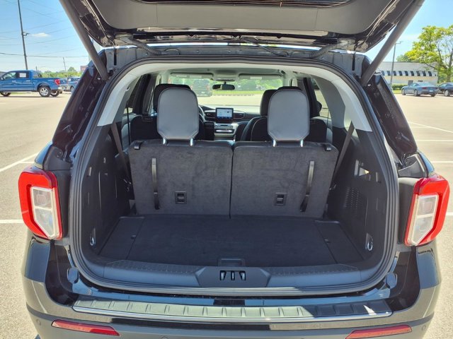 Certified 2024 Ford Explorer XLT w/ Equipment Group 202A AWD/4WD image 26