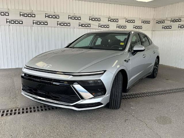 Used 2025 Hyundai Sonata SEL FWD image 4