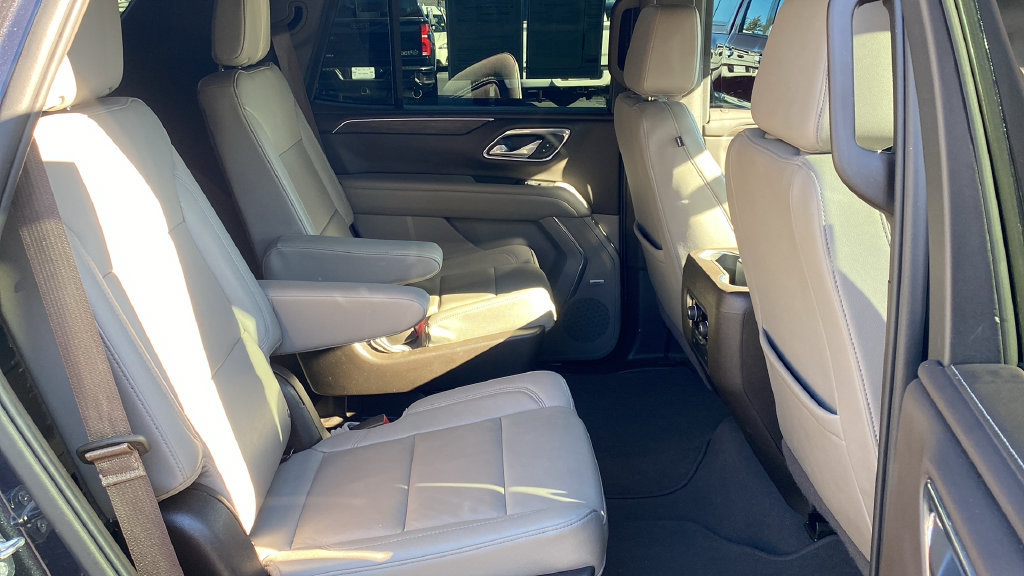 Used 2022 Chevrolet Tahoe LT w/ LT Signature Plus Package AWD/4WD image 13