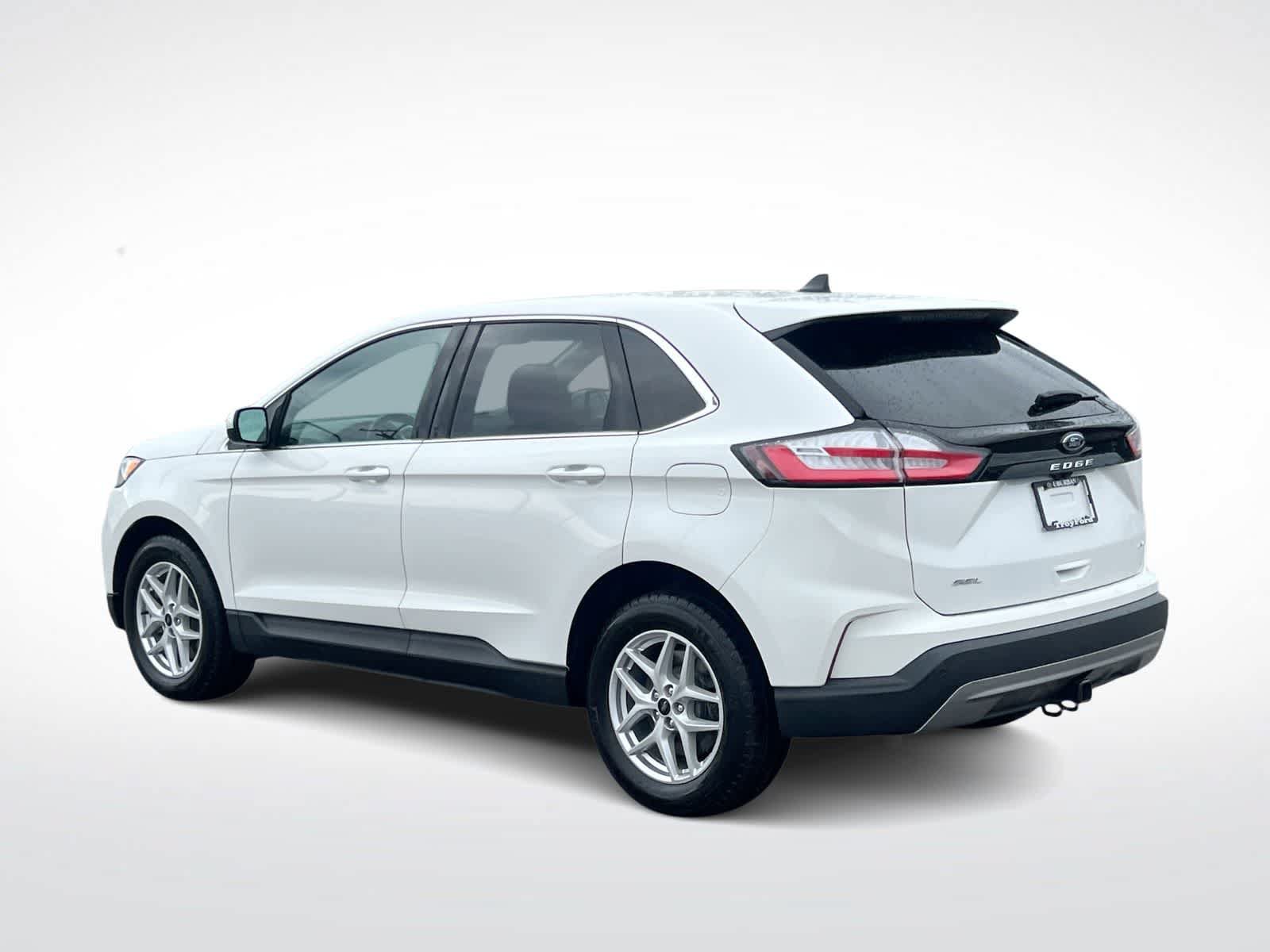 Certified 2024 Ford Edge SEL w/ Convenience Package AWD/4WD image 6