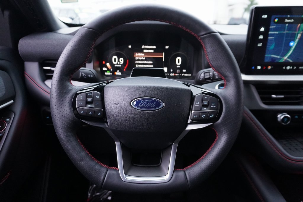 Certified 2025 Ford Explorer ST-Line w/ Premium Package image 11