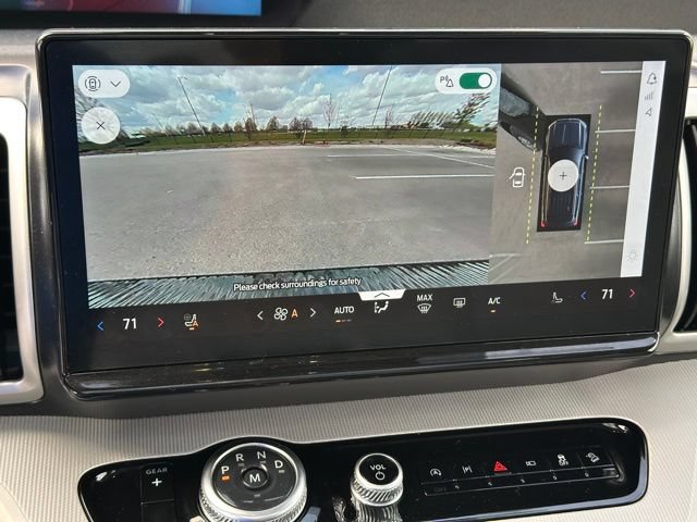 Certified 2025 Ford Expedition Active AWD/4WD image 33