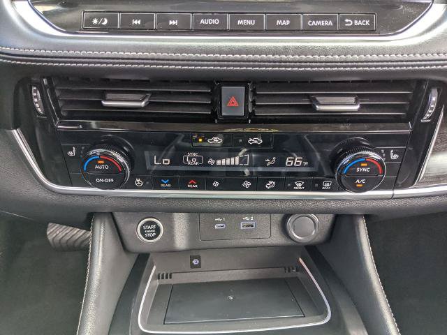Used 2021 Nissan Rogue Platinum FWD image 9