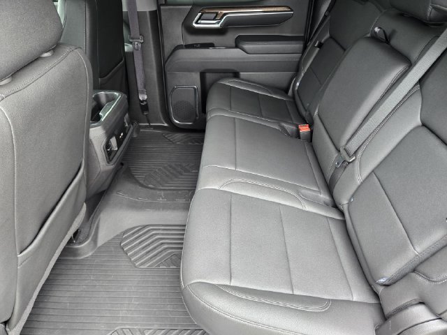 Used 2025 Chevrolet Silverado 1500 LT Trail Boss w/ Convenience Package II AWD/4WD image 26