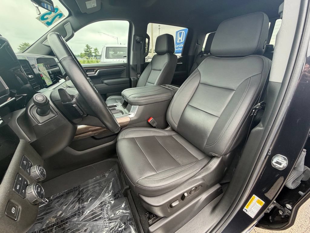 Used 2023 Chevrolet Silverado 1500 RST AWD/4WD image 15