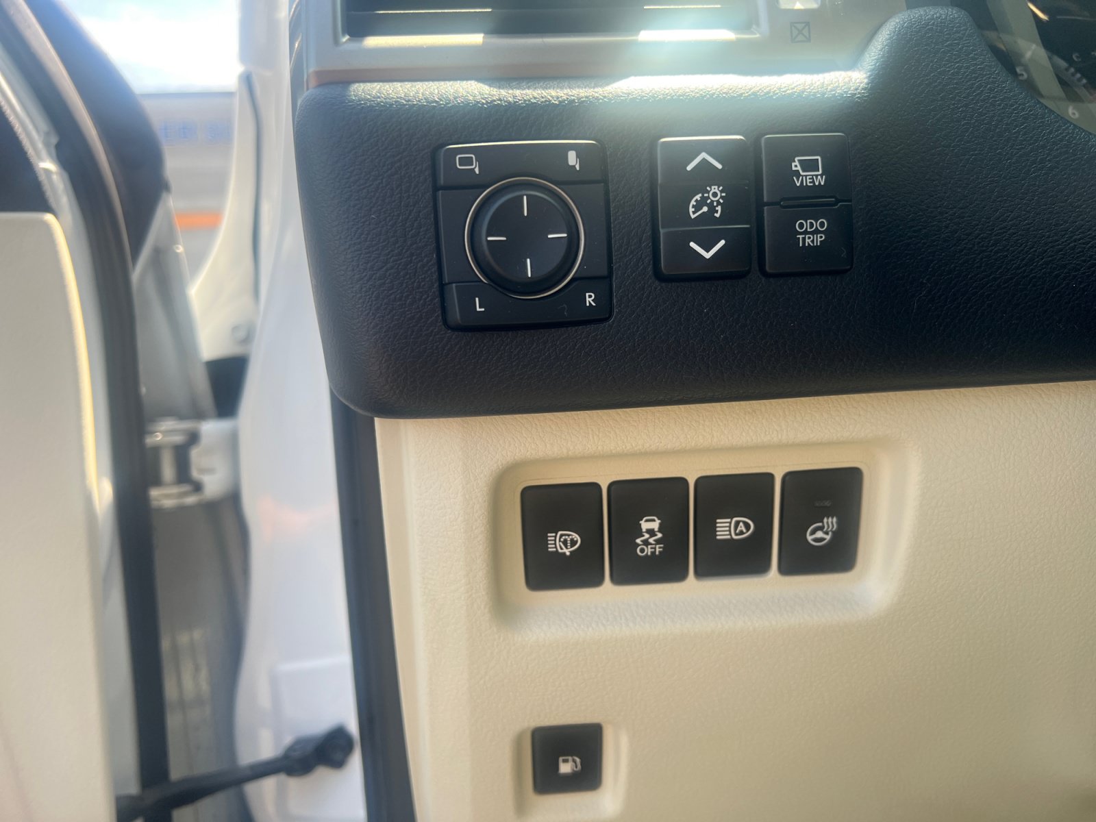 Used 2020 Lexus GX 460 Luxury w/ Luxury Sport Package AWD/4WD image 12