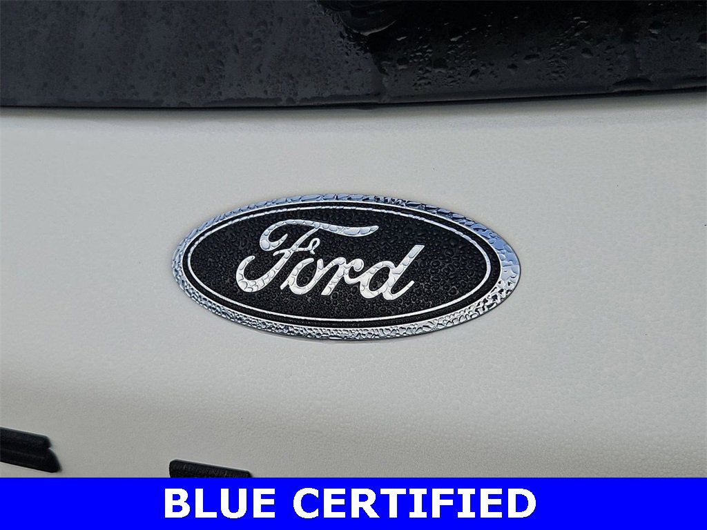 Certified 2022 Ford Escape SEL w/ SEL Stealth AWD Package image 28