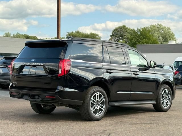 Certified 2025 Ford Expedition Active AWD/4WD image 43