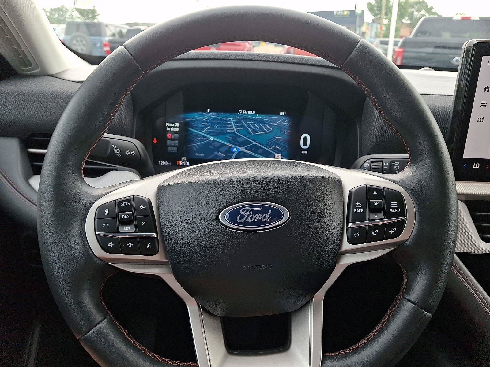 Certified 2025 Ford Explorer Active AWD/4WD image 19