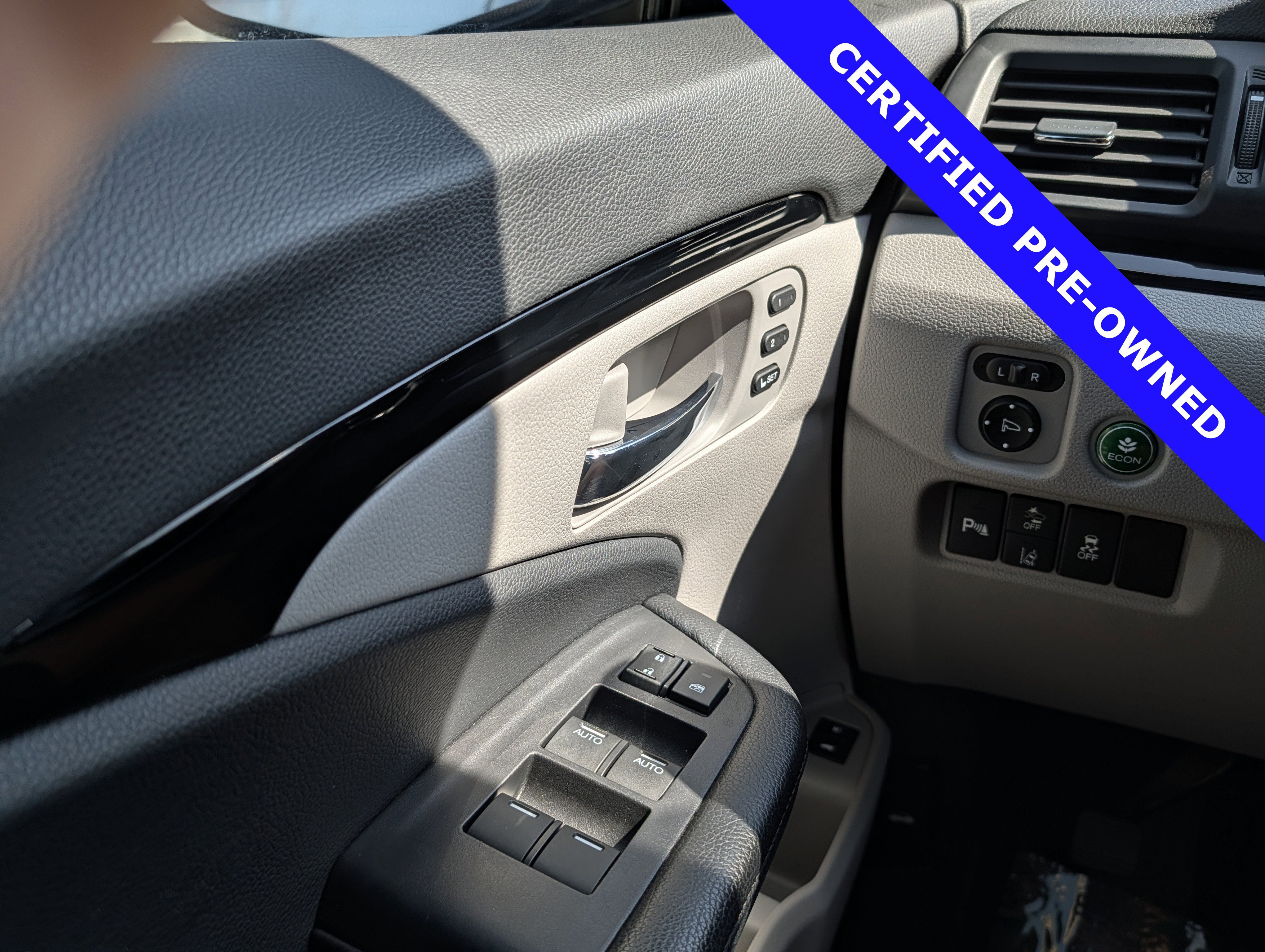 Used 2020 Honda Pilot Touring image 27