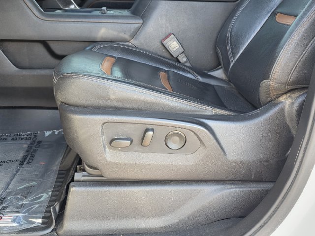 Used 2024 GMC Sierra 2500 AT4 w/ AT4 Premium Plus Package AWD/4WD image 16