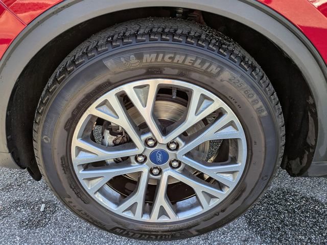 Certified 2022 Ford Escape SEL image 9