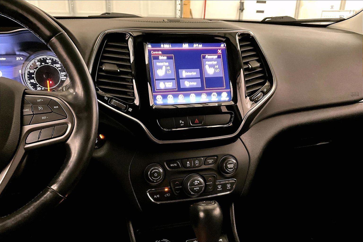 Used 2019 Jeep Cherokee Limited image 8