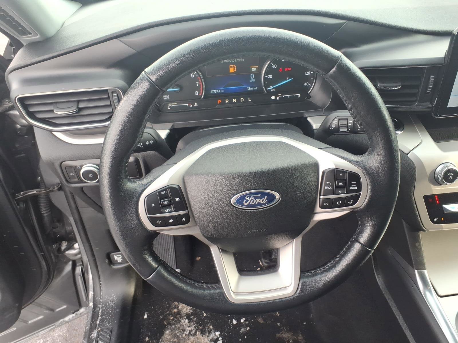 Certified 2023 Ford Explorer XLT w/ Equipment Group 202A image 15