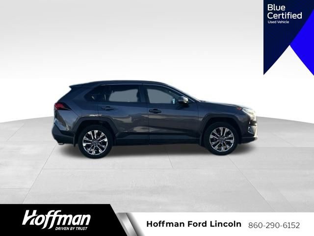 Used 2019 Toyota RAV4 XLE Premium w/ All Weather Liner Package AWD/4WD image 9