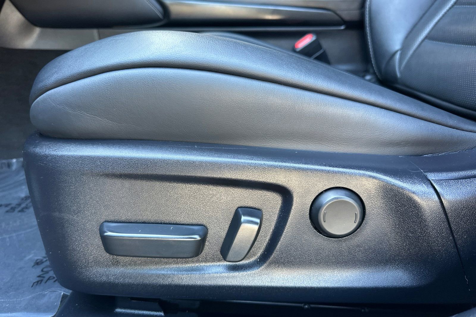 Used 2023 Lexus IS 350 F Sport w/ Navigation Package RWD image 13