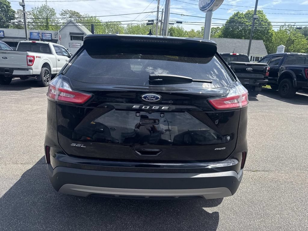 Certified 2023 Ford Edge SEL w/ Convenience Package AWD/4WD image 4