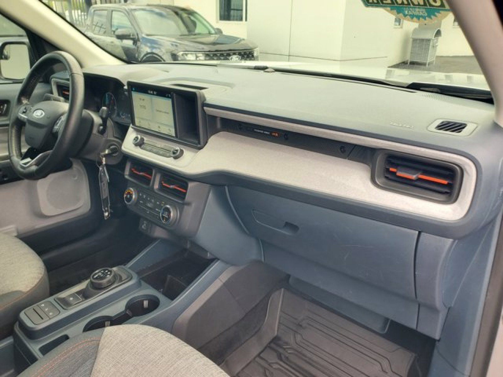 Certified 2022 Ford Maverick XLT w/ XLT Luxury Package FWD image 32