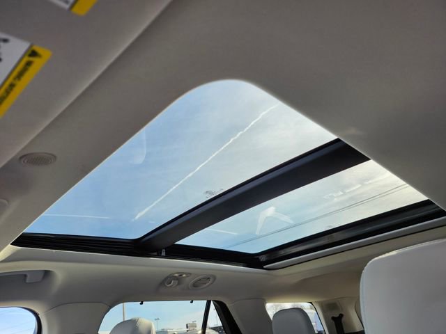 Certified 2025 Ford Explorer Platinum w/ LUX Leather Package image 22